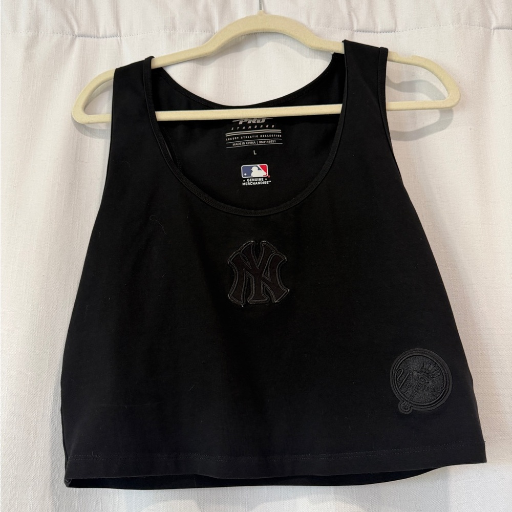 MLB Yankees Crop Tank size L